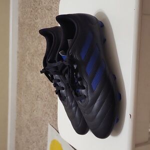 Youth Adidas soccer cleats  size 5